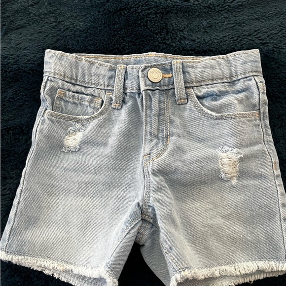 Old Navy Kids Denim Shorts (2 pc Bundle) - Picture 7 of 10